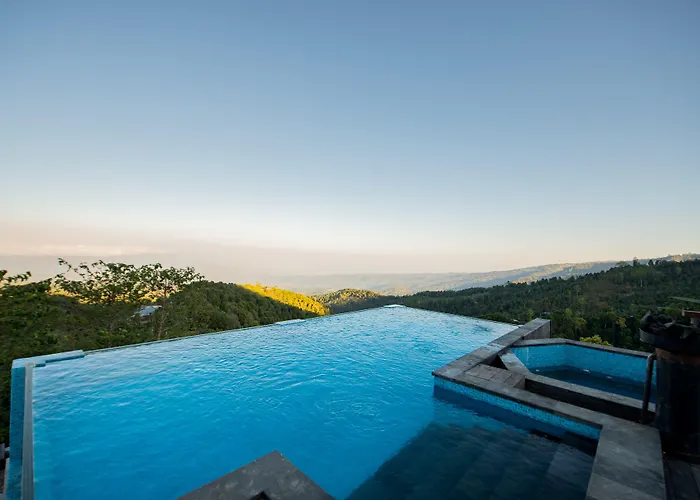 Munduk Heaven Hotel 3*