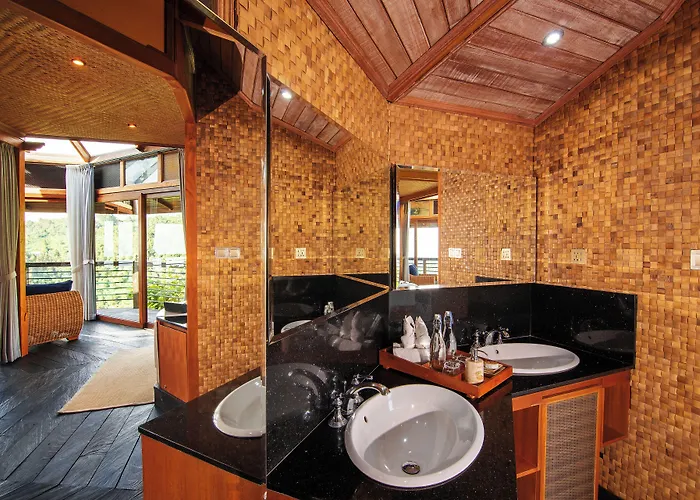 Munduk Heaven Hotel 3*